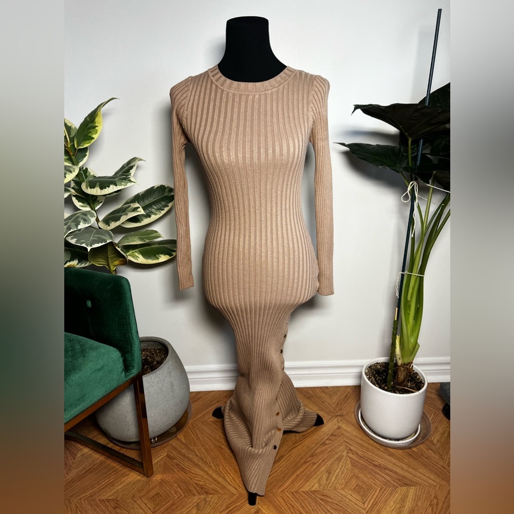 Room Service, Long Ribbed Buttoned Dress with Sleeves, Tan/Brown/Rose Gold, Med